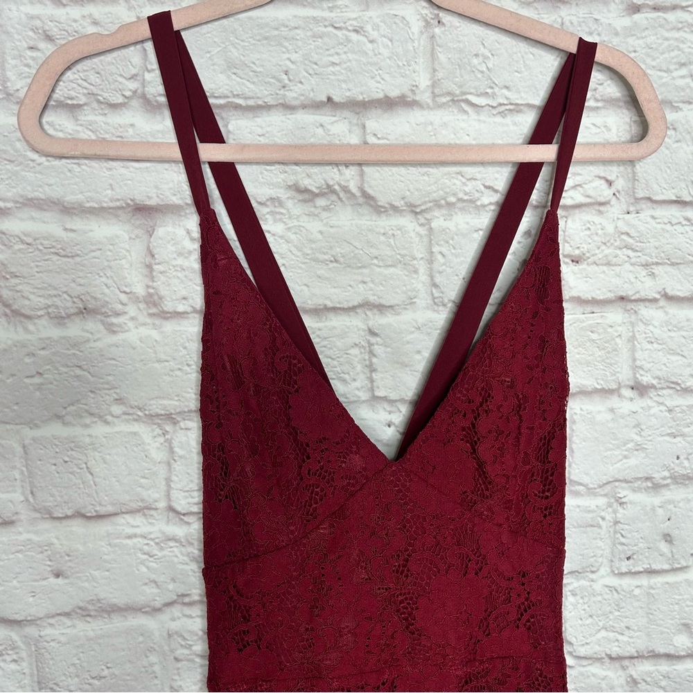 Lulus Love Like You Mean It Wine Red Backless Lace Midi
Dress NWT - Picture 8 of 16